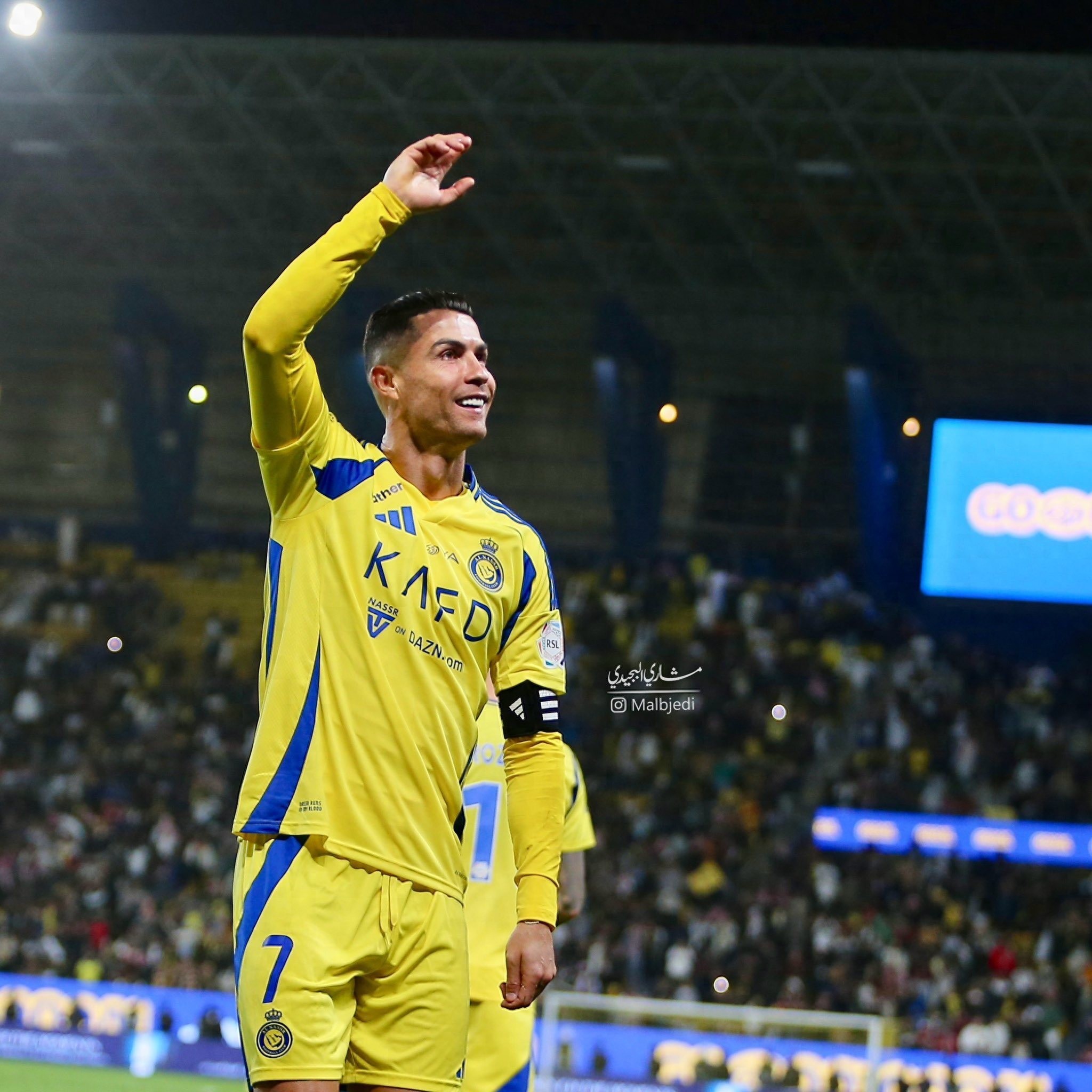 C罗迎来十五赛季出色发挥，SKT观众热烈欢呼！(sendatruckaroundto)开云中国网站