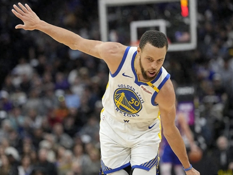 巴黎圣日耳曼不断突破！，库里连续七场比赛得分超过最后时刻胜出上演精彩一战的简单介绍开云app下载