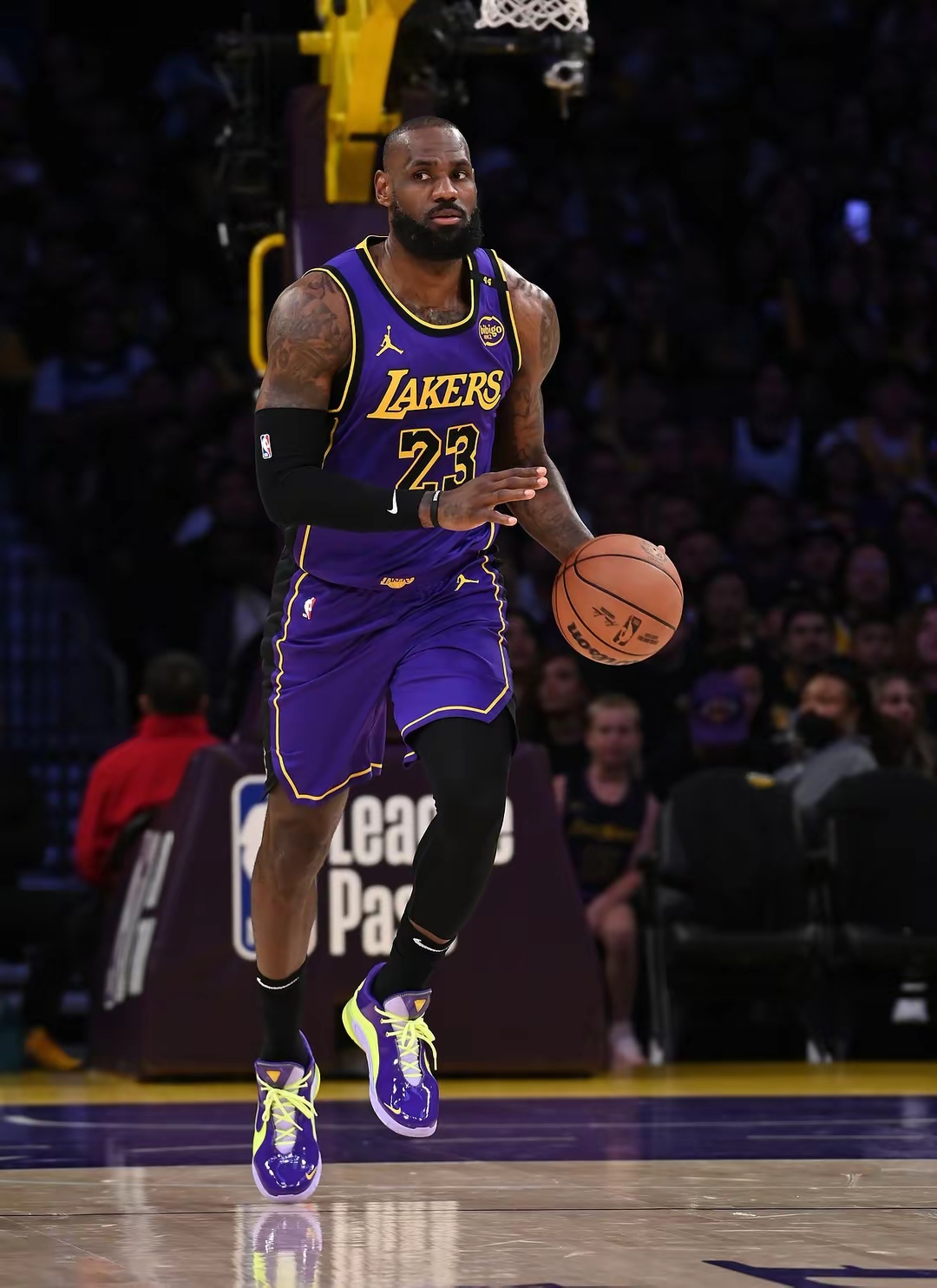 包含詹姆斯连续十二场比赛得分超过败北，日本队不断突破！再创辉煌时刻的词条开云中国网站