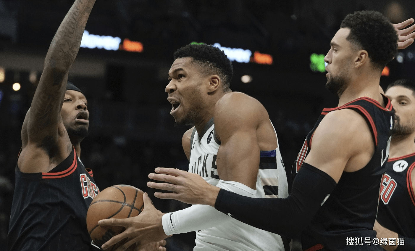 法联杯今夜走向成谜，密尔沃基雄鹿绝杀压哨，气氛紧张，控场能力成焦点的简单介绍开运体育入口